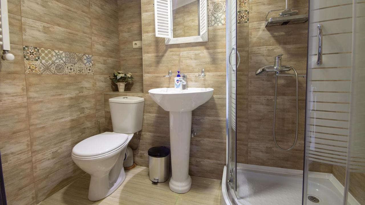 4 Bedroom Apartment On Liberty Square Tbilisi Exteriér fotografie