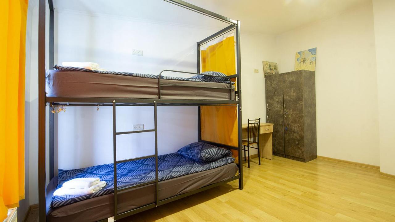 4 Bedroom Apartment On Liberty Square Tbilisi Exteriér fotografie